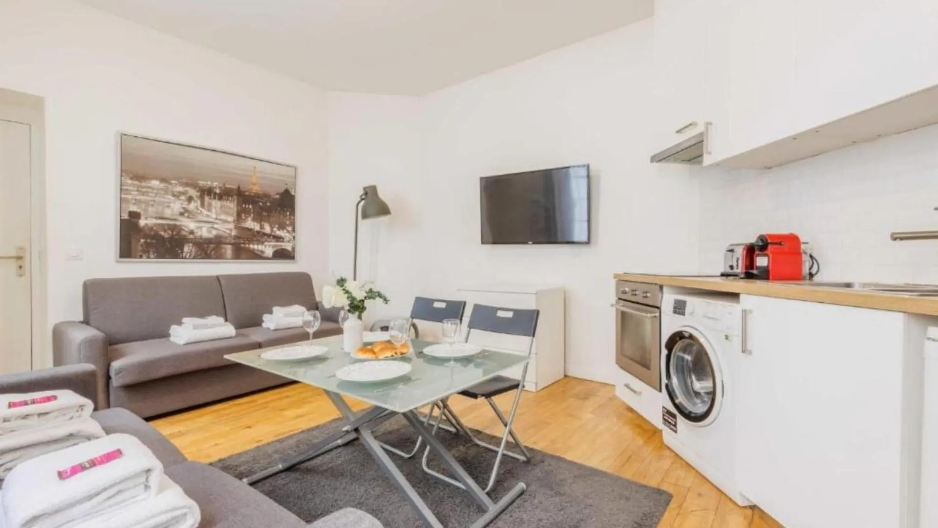 Lovely Studio Near Eiffel Tower Apartment Paris France